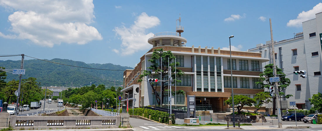 芸術と歴史が息づく街御影 - チャームプレミア 御影 | 兵庫県神戸市東灘区の介護付有料老人ホーム（介護施設）