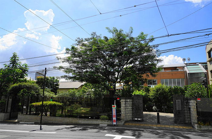 ねむの木の庭 - チャームプレミア グラン 御殿山弐番館 | 東京都品川区の介護付有料老人ホーム（介護施設）